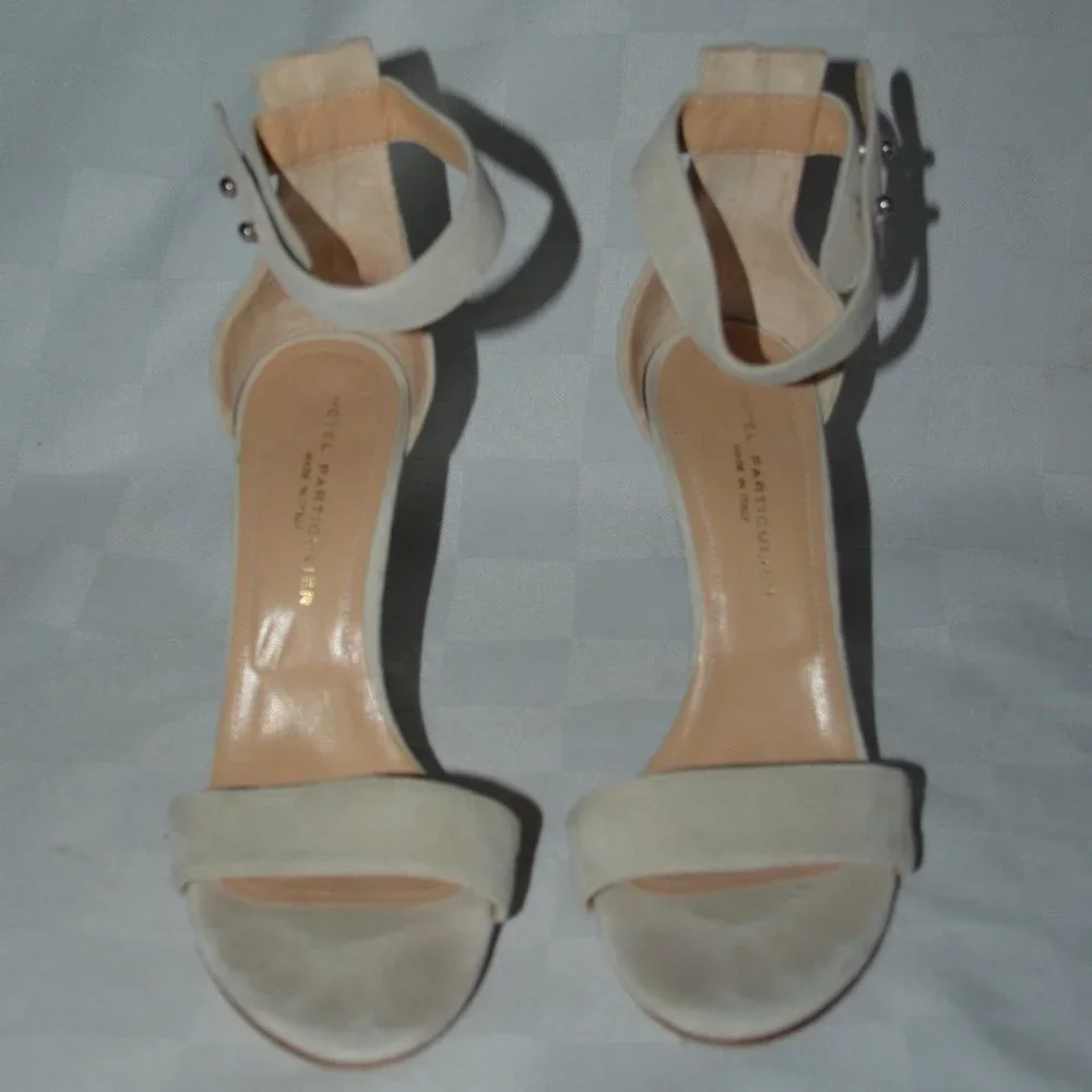 37.5 7 Hotel Particulier Beige Suede Wedges